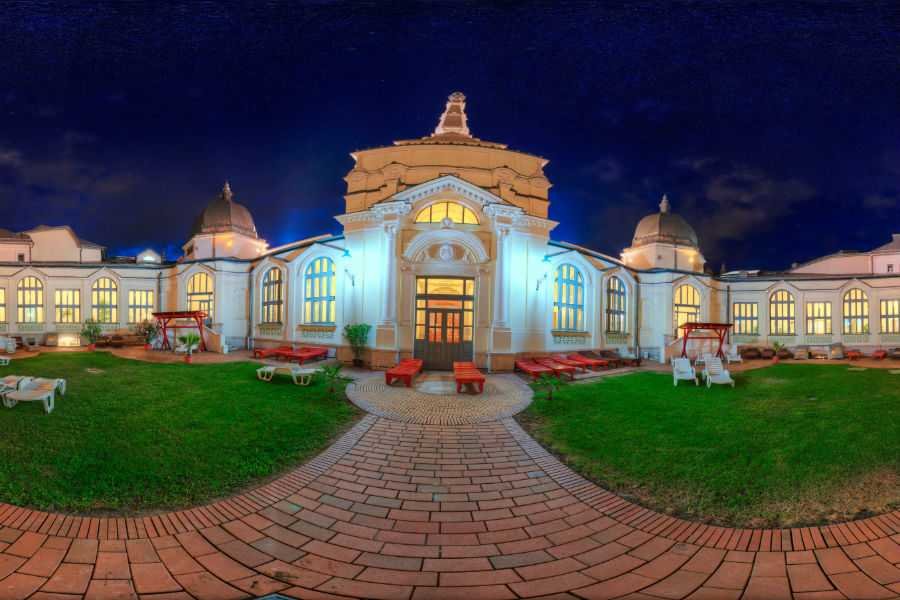 Anna Baths Szeged, the historic thermal bath on Tisza Lajos körút, checked August 2026