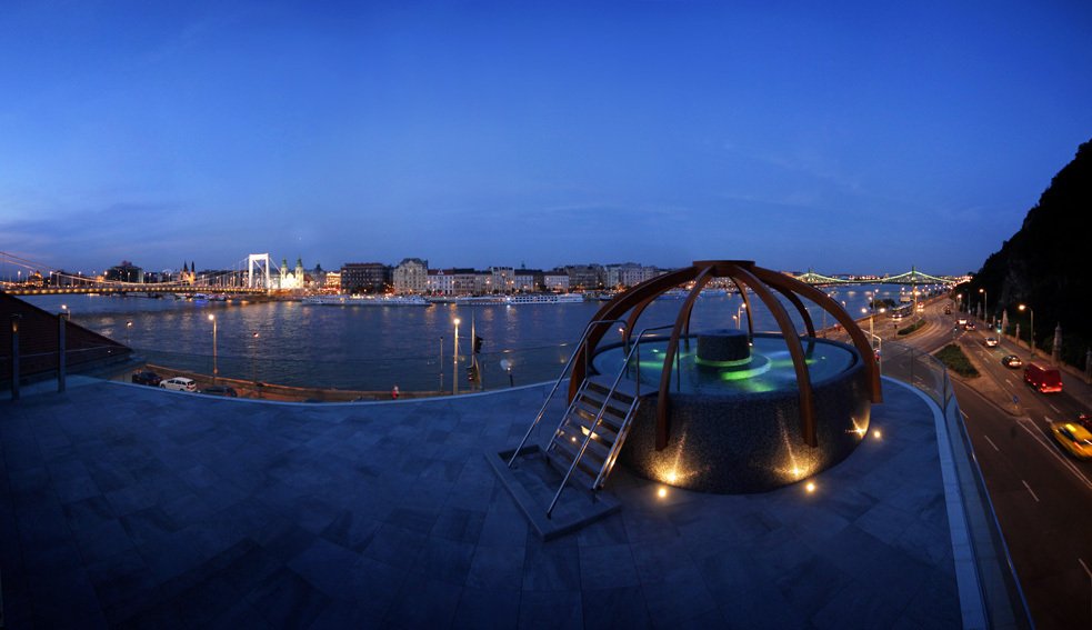 Outdoor Thermal Baths in Budapest